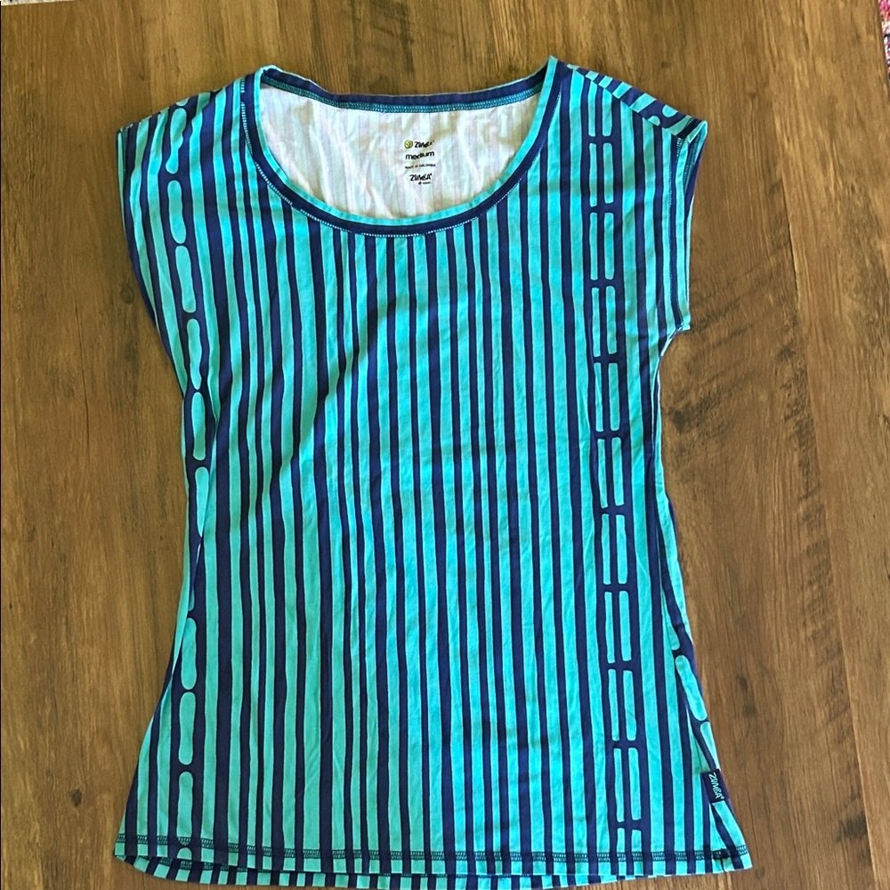 Zumba Fitness tops (4) - Picture 3 of 6